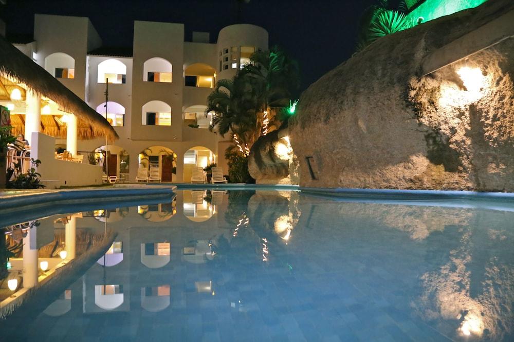 Hotel Alikar サンタ・クルス・ウアトゥルコ エクステリア 写真